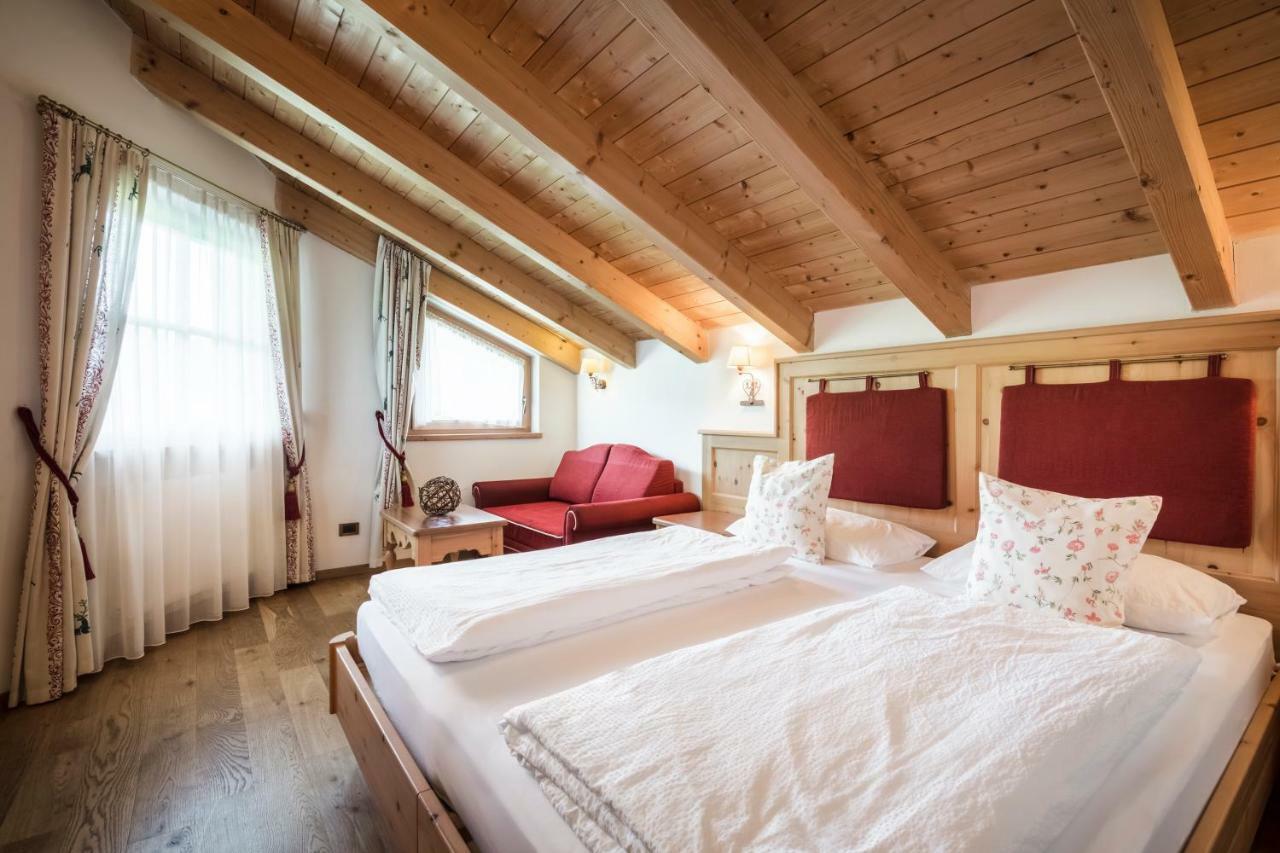 Piculin Alpin Apartments San Martino in Badia Exterior foto