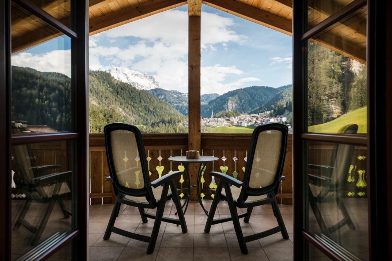 Piculin Alpin Apartments San Martino in Badia Exterior foto