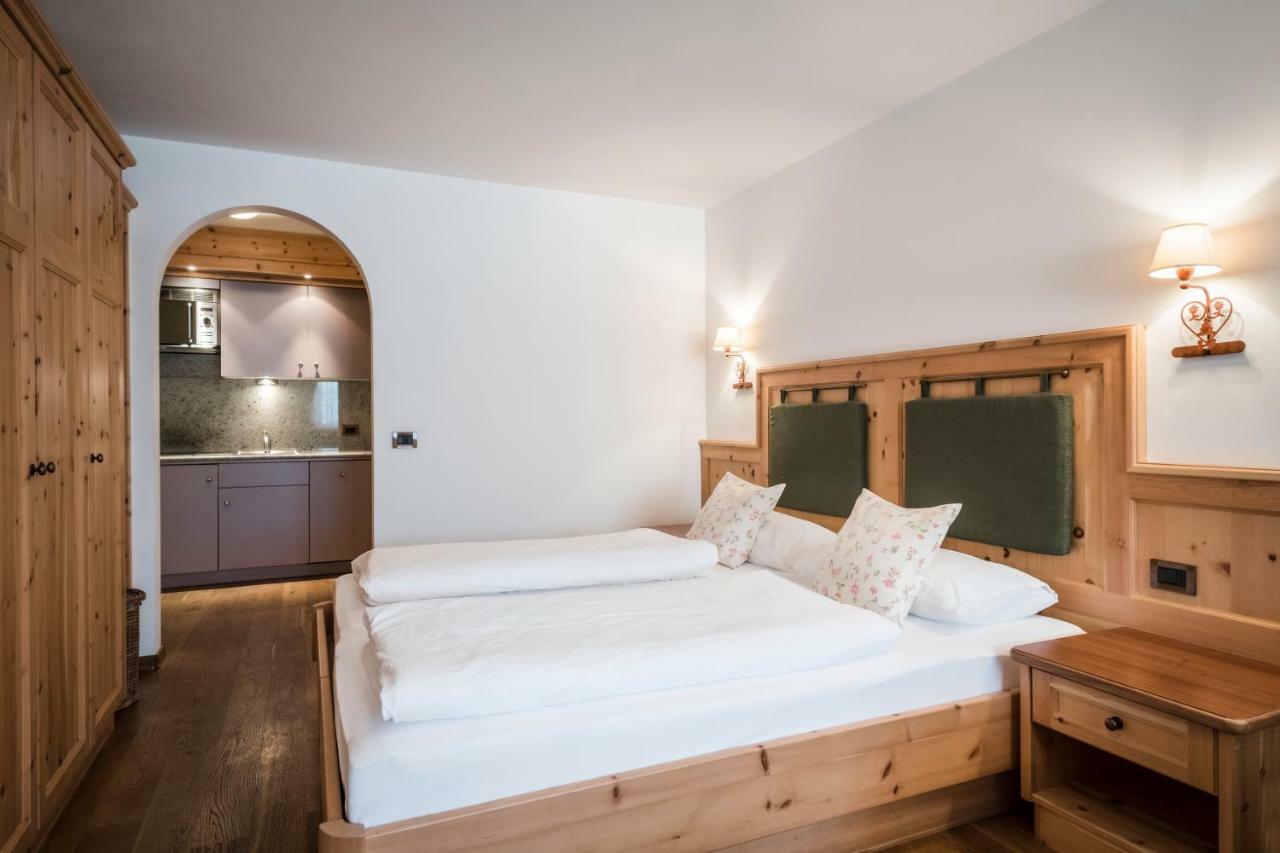 Piculin Alpin Apartments San Martino in Badia Exterior foto